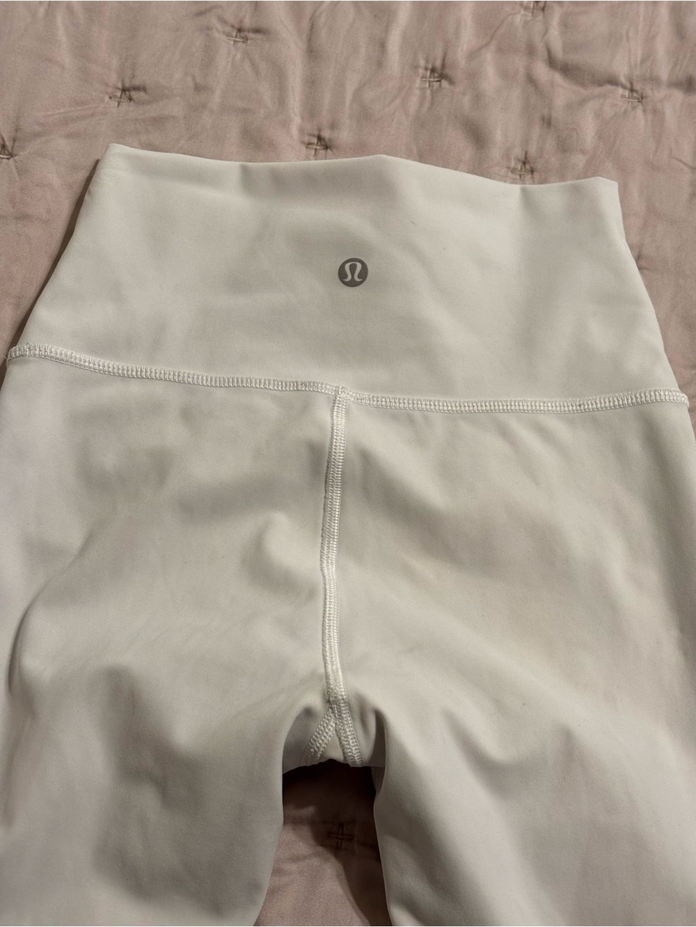 Lululemon White Forget The Sweat Tight size 2 25in - Picture 5 of 6